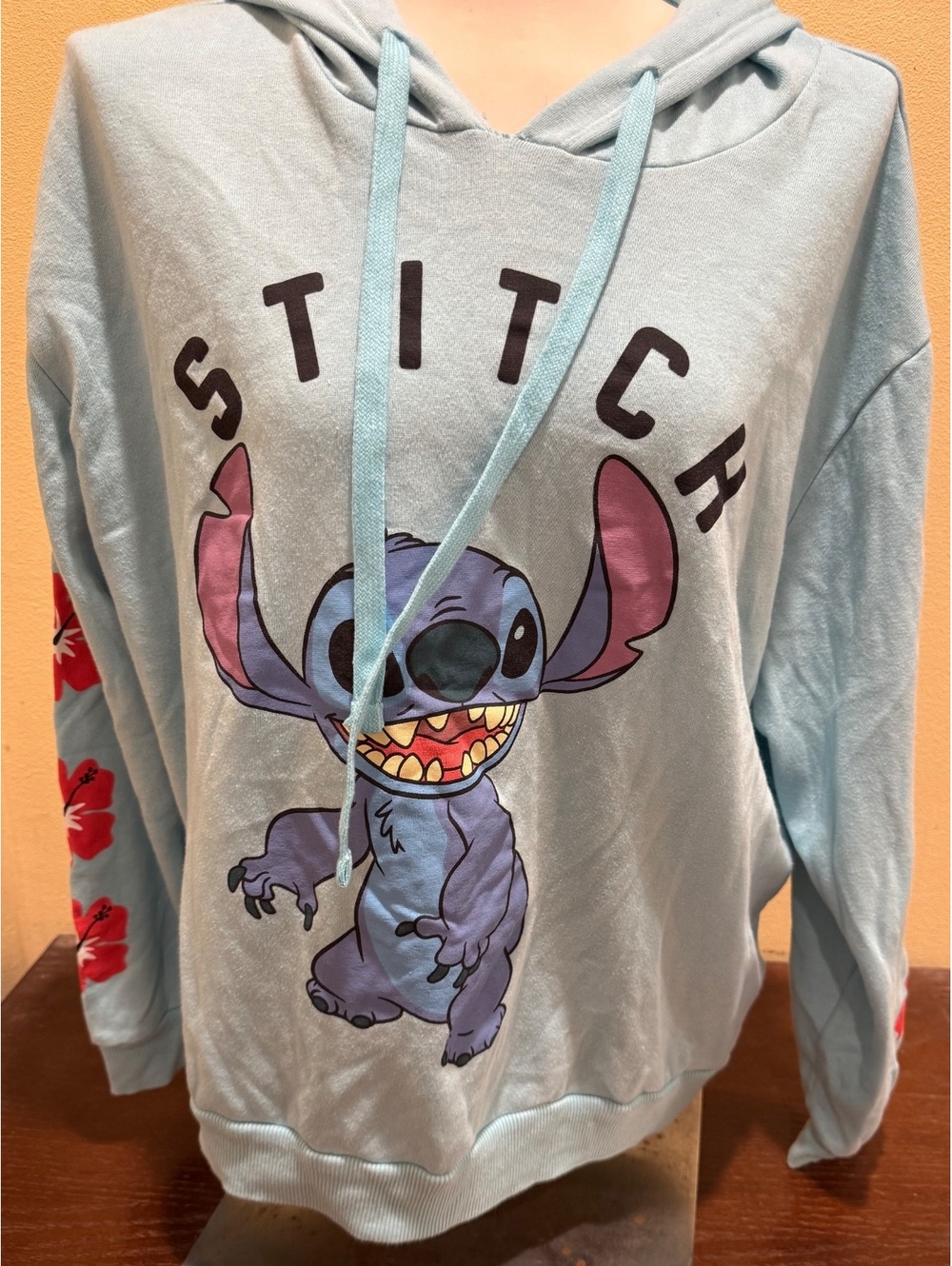Disney Stitch Floral Sleeve Hoodie Women’s 1X Blue Lilo & Stitch Pullover